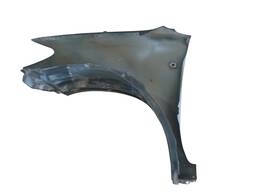 PARALAMA DIREITO HILUX / SW4 2006 A 2011 C/ FURO MOLDURA