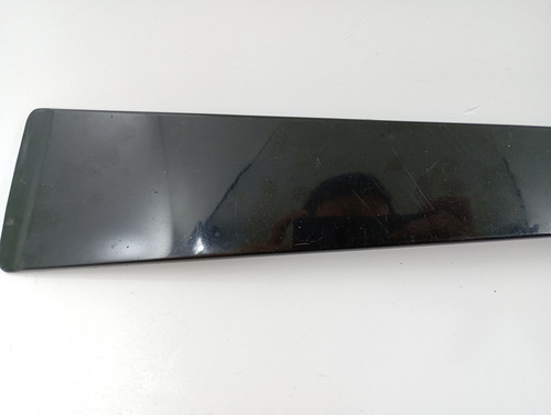 ACABAMENTO LATERAL PORTA DIAN. LE GM AUSTRALIANO 98/02 USADO