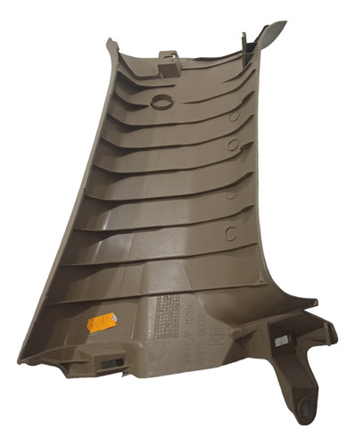 ACABAMENTO COLUNA CENTRAL INTERNA DIREITA TOYOTA SW4 06/15