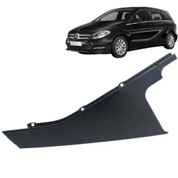 acabamento porta traseira mercedes b180 b200 direita 12/2018