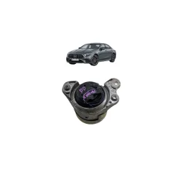 Coxim Motor Direito Mercedes CLS 53 AMG 2019 com detalhe