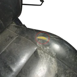 BANCO MOTORISTA MITSUBISHI TR4 2003 A 2009 (COURO) (DETALHE)