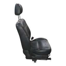 BANCO PASSAGEIRO MITSUBISHI TR4 2010 A 2015 (COURO)(DETALHE)