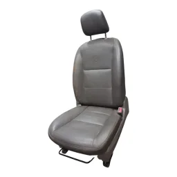 BANCO DIANTEIRO DIREITO LIVINA 2010 2011 A 2014