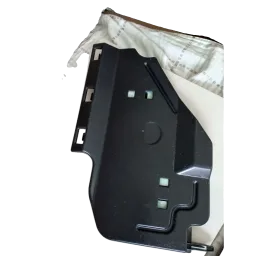 Acabamento direito inferior painel Toyota Yaris 1.5 Xs