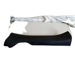 Soleira traseira esquerda Toyota Yaris 2019 2020 2021