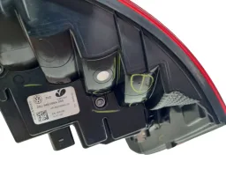 LANTERNA TRASEIRA DIREITA TAOS 2022 2023 A 2025 (CANTO)