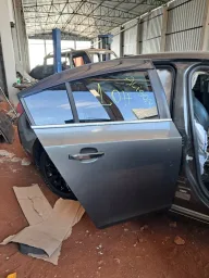 Porta Traseira Direita Cruze Sedan 2012 a 2016 Somente Porta