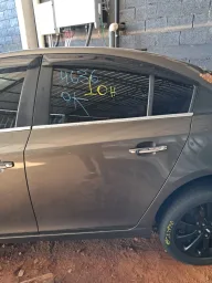 Porta Traseira Esquerda Cruze Sedan 2012/2016 Somente Porta