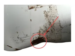 TAMPA TRASEIRA TIIDA SEDAN 2010 2011  2012 2013 COM DETALHES