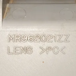 LUZ TETO CORTESIA PAJERO FULL 2008 A 2020 MR962021ZZ