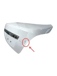 TAMPA TRASEIRA TIIDA 2011 2012 A 2013 PEQUENO AMASSADO