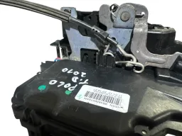 FECHADURA PORTA TRASEIRA DIREITA GOLF POLO BORA 98 A 2013