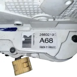 FECHADURA PORTA TRASEIRA ESQUER ONIX TRACKER 20/ MONTANA 23/