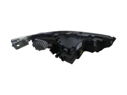 FAROL FASTBACK 2022/2025 ESQUERDO