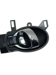 Macaneta Interna Dianteira Esquerna Nissan Versa 2016 2020