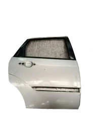 PORTA TRASEIRA DIREITA FOCUS 1998 99 00 01 02 03 04 05 2007
