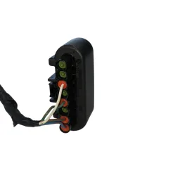 PLUG CONECTOR FECHADURA D.D NEW FIESTA 2015