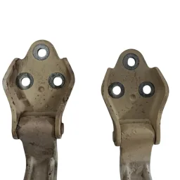 PAR DOBRADIÇA PORTA DIANTEIRA ESQUERDA IVECO DAILY 08 A 16