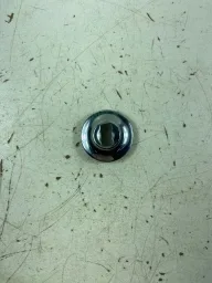 MOLDURA DA MAÇANETA INTERNA MERCEDES 1113 70 A 89 (PARALELO)