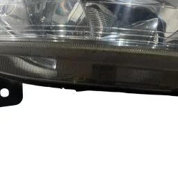 FAROL DIREITO ORIGINAL FIAT LINEA 2009 A 2016 DESCRIÇÃO
