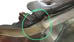 FAROL DIREITO RANGER 2005 A 2009 FUME DETALHE