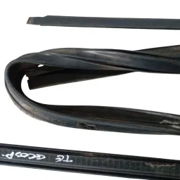 PRESTA INT E EXTERNA + CANALETA TRÁS ESQUERDA ECOSPORT A 200