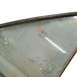 Vidro fixo traseiro direito Monza 84/90