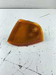 LANTERNA SETA DIANTEIRA ESQUERDA MONZA 1991 A 1996