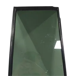 VIDRO FIXO PORTA TRASEIRA DIREITA PAJERO TR4 2010 A 2015
