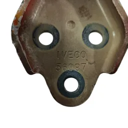 DOBRADIÇA PORTA DIANTEIRA DIREITA IVECO DAILY 2008 A 2016