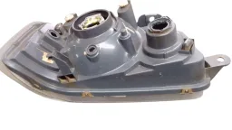 FAROL DIREITO RANGER 2005 A 2009 FUME
