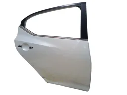 PORTA TRASEIRA DIREITA SENTRA 2023 2024 A 2026 C/AMASSADO