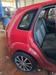 Recorte Lateral Traseiro Direito Ford Fiesta 2003 a 2014