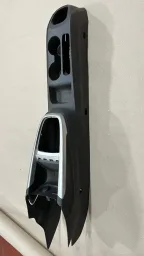 MOLDURA CONSOLE CENTRAL PRISMA 2015 2013 A 2019