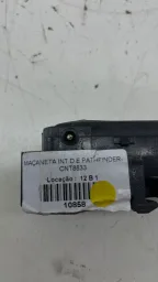 MAÇANETA INTERNA DIANTEIRA ESQUERDA PATHFINDER 1998/2004