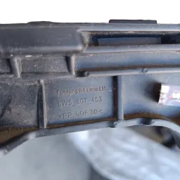 Guia Suporte Parachoque Traseiro Esquerdo Audi A4 2017 2018
