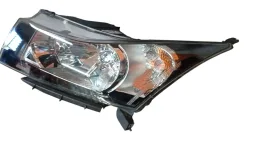 FAROL LADO ESQUERDO CRUZE 2011/15 MASC NEGRA