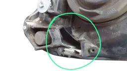 FAROL DIREITO ETIOS 2013 A 2021 CARCAÇA PRETA AVARIA