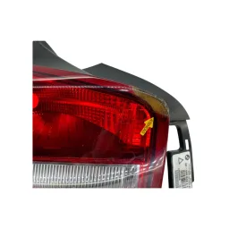 LANTERNA ESQUERDA BMW 116 118 120 125 2012 A 2016 DETALHE