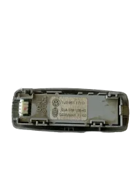 LUZ TETO LATERAL TRASEIRA ESQUERDA VW GOLF 2002 CX546M