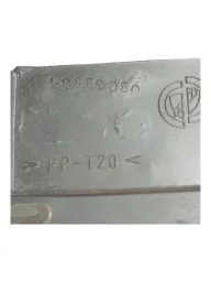 SUPORTE TAMPÃO BAGAGITO LADO DIREITO FIAT UNO 99 A 2001