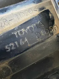 Pisante Esquerdo Parachoque Traseiro Hilux 2017 2018 2019