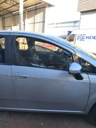 Porta Dianteira Direita Punto Linea 2008/ 2017 Somente Porta