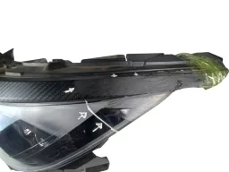 FAROL FASTBACK 2022/2025 ESQUERDO