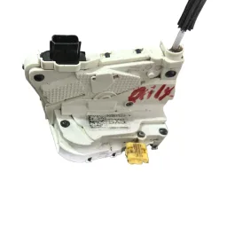 FECHADURA PORTA TRASEIR DIREITA ONIX TRACKER 20/ MONTANA 23/