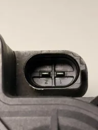 MOTOR PINÇA ELETRÔNICA DIREITA JETTA 2019 - 2024 5Q0615406