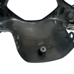 MOLDURA ACABAMENTO GUIDON SUZUKI BURGMAN 125I 2012