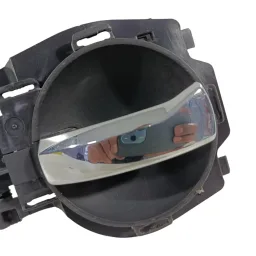 MAÇANETA INTERNA ESQUERDA CITROEN C3 2003 A 2012