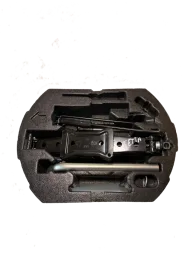 KIT MACACO CHAVE DE RODA JETTA GLI 2018 - 2024 5C0011031B